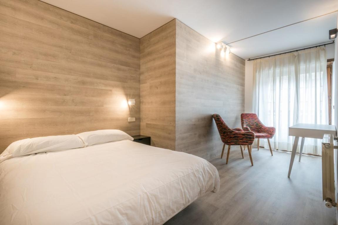 Vielha XV Aparthotel Bagian luar foto